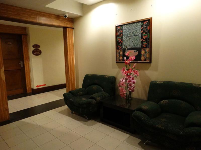 Cherry Blossoms Hotel Manila Exterior photo